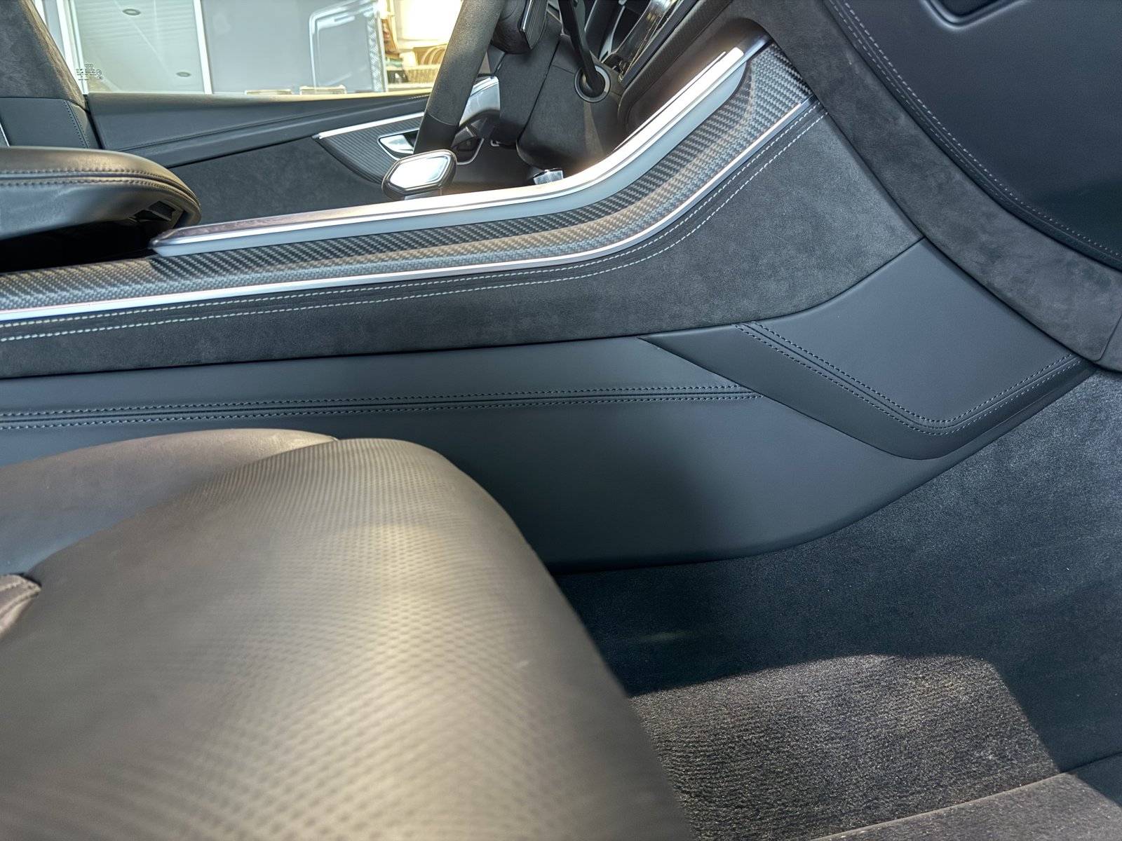 Sessel neu polstern-Polsterarbeiten Leder und Lack
